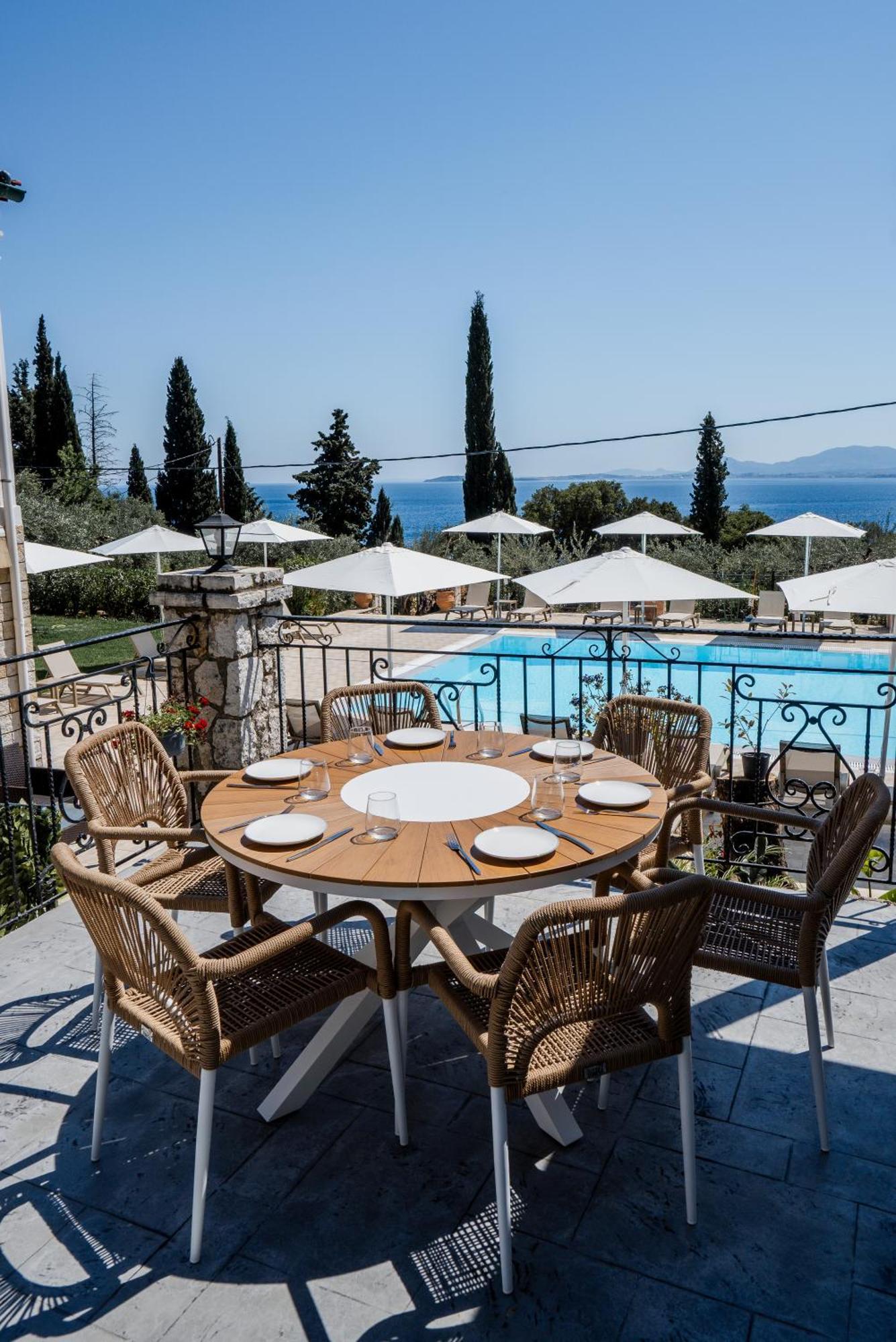 Crystal Blue Hotel, Aparthotel 3*