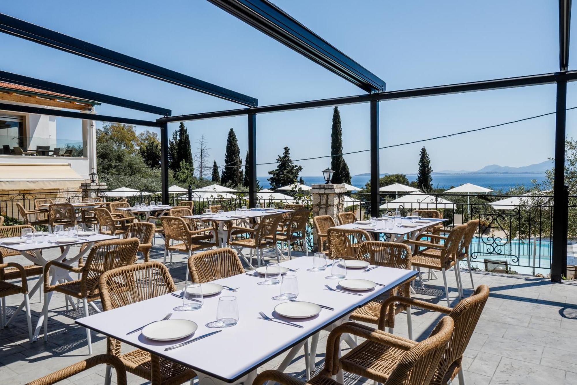Aparthotel Crystal Blue Hotel, Barbati