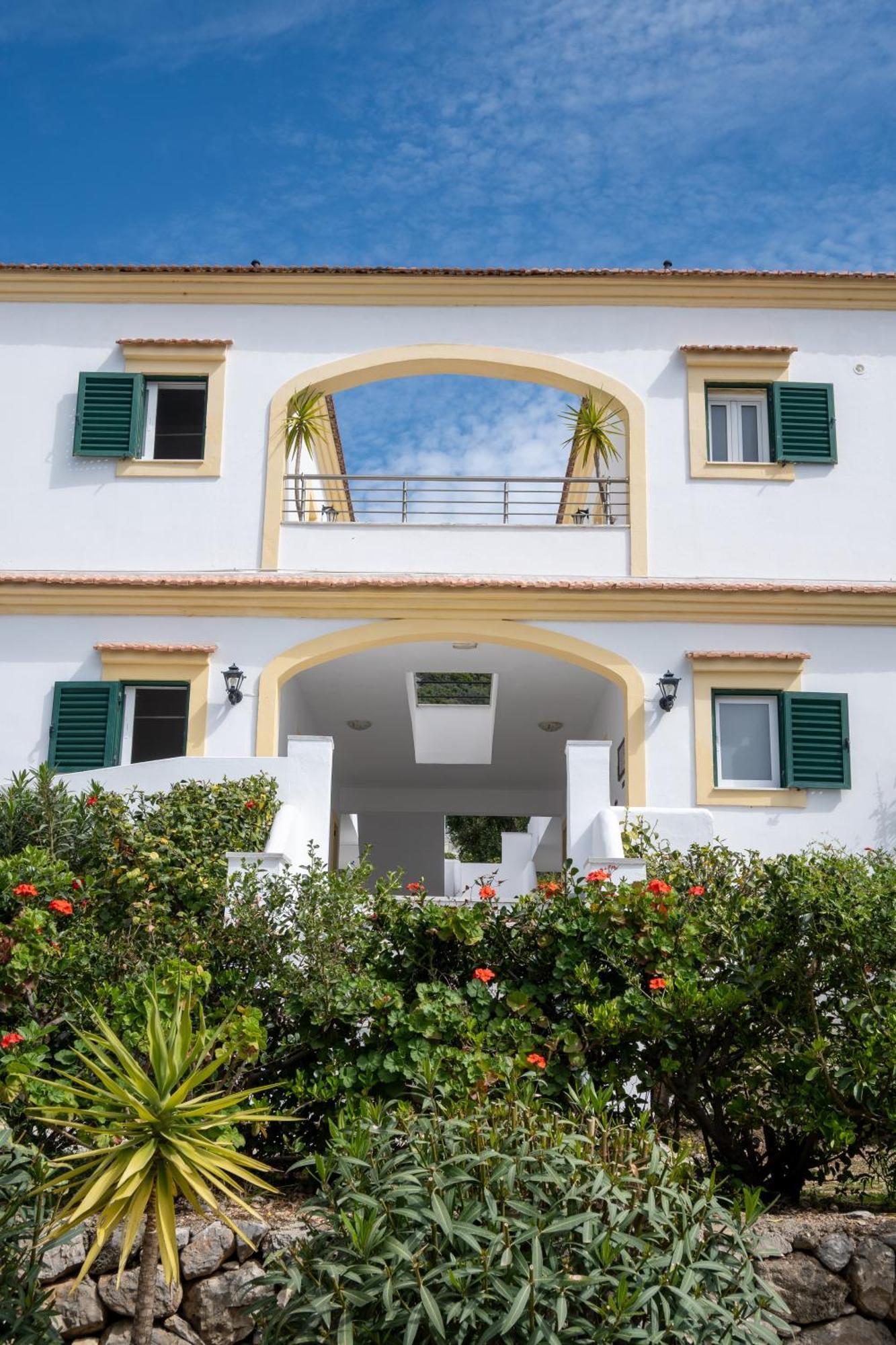 Aparthotel Crystal Blue Hotel, Barbati