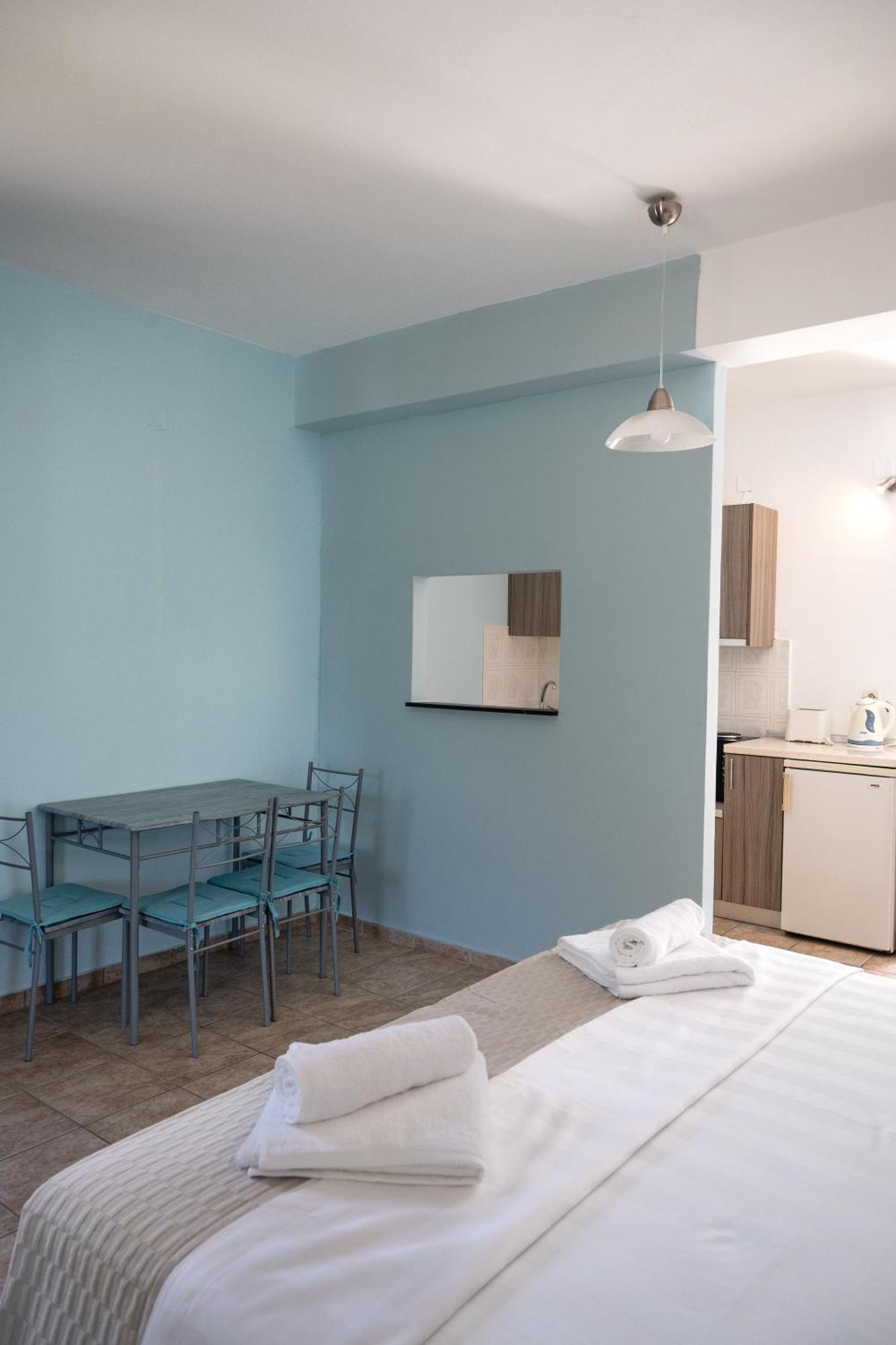 Crystal Blue Hotel, Aparthotel Barbati
