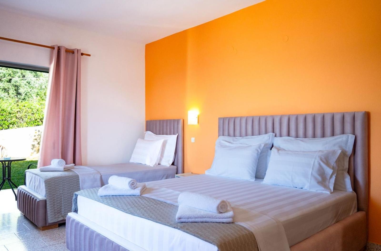 Crystal Blue Hotel, Aparthotel Barbati
